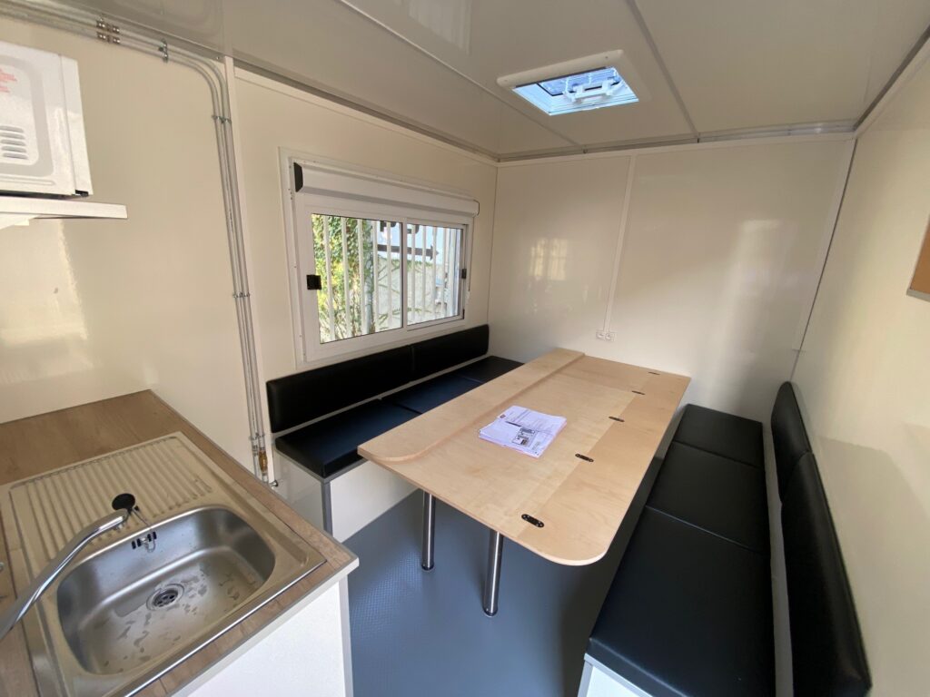 Réfectoire et salle de repos modulaires